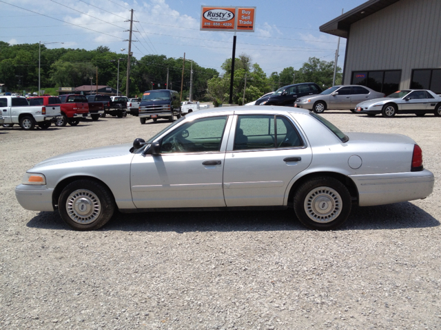2001 Ford Crown Victoria Luxury