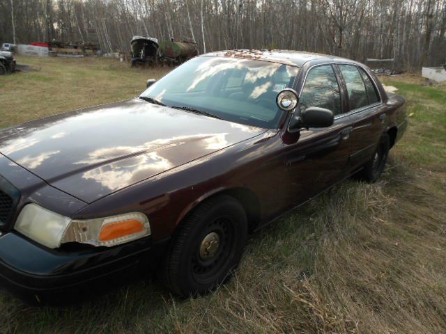 2002 Ford Crown Victoria Luxury