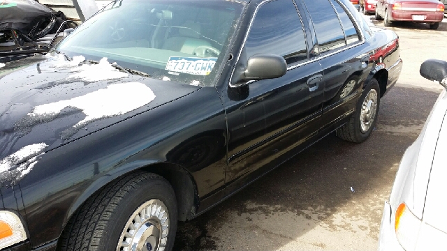2003 Ford Crown Victoria Unknown