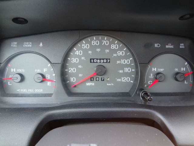 2003 Ford Crown Victoria Supercab 126 WB