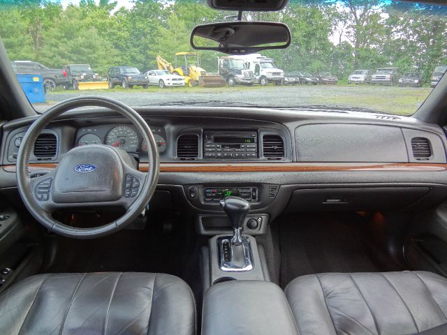 2003 Ford Crown Victoria Supercab 126 WB