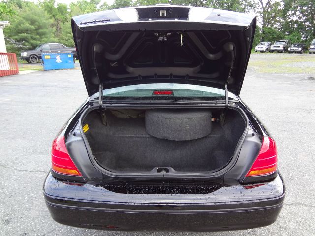 2003 Ford Crown Victoria Supercab 126 WB