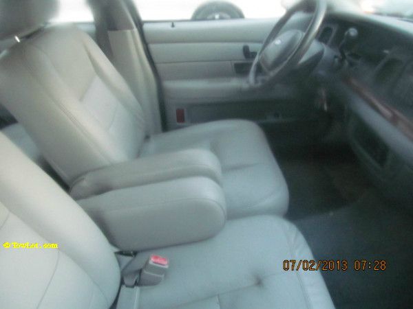 2003 Ford Crown Victoria Elk Conversion Van