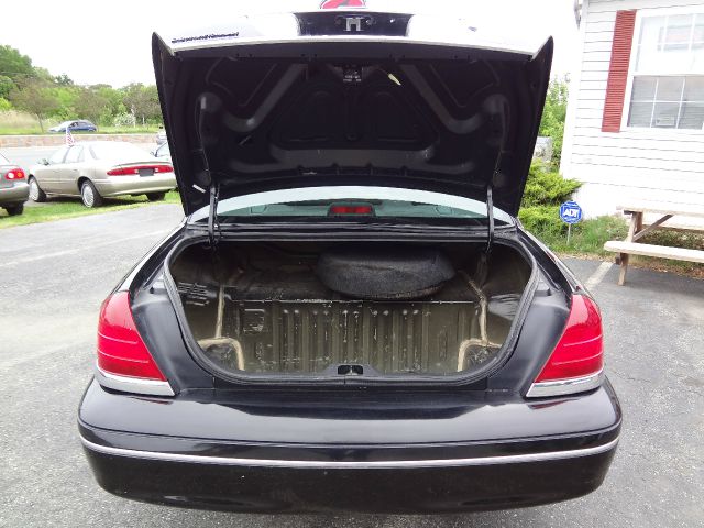 2004 Ford Crown Victoria Elk Conversion Van