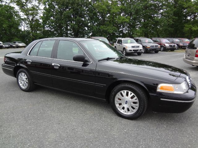 2004 Ford Crown Victoria Elk Conversion Van