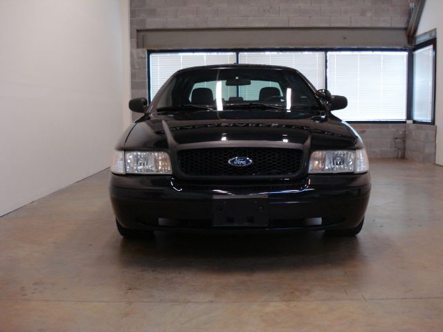 2006 Ford Crown Victoria Luxury