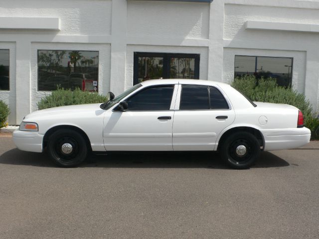 2006 Ford Crown Victoria 4dr 112