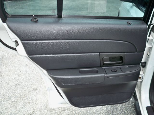 2006 Ford Crown Victoria Luxury