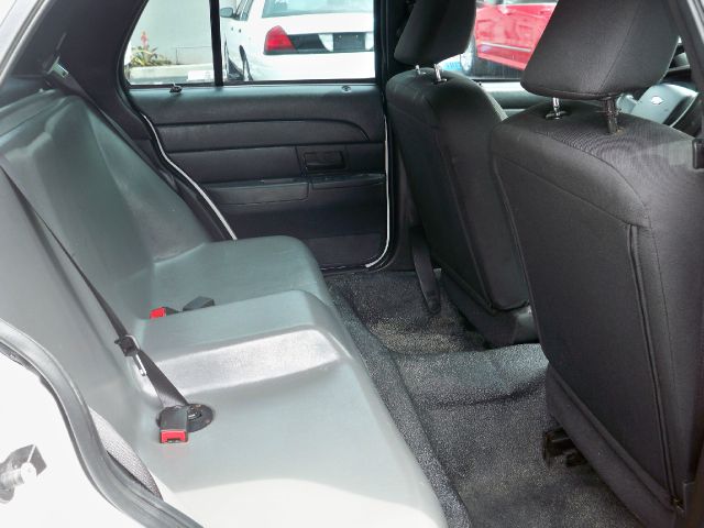 2006 Ford Crown Victoria Luxury