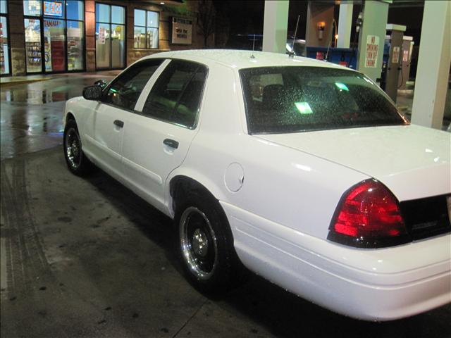 2006 Ford Crown Victoria Grand Caravan SE