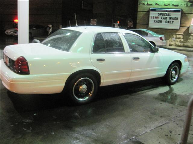 2006 Ford Crown Victoria Grand Caravan SE