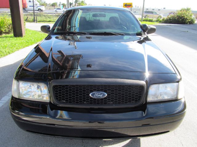 2006 Ford Crown Victoria Luxury