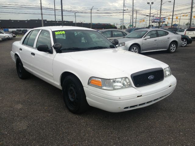 2006 Ford Crown Victoria Luxury