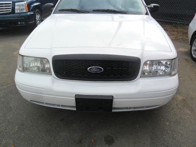2006 Ford Crown Victoria Luxury