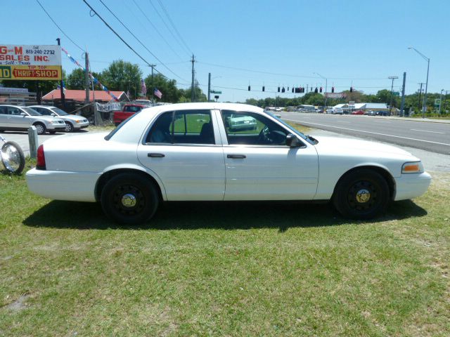 2006 Ford Crown Victoria Luxury