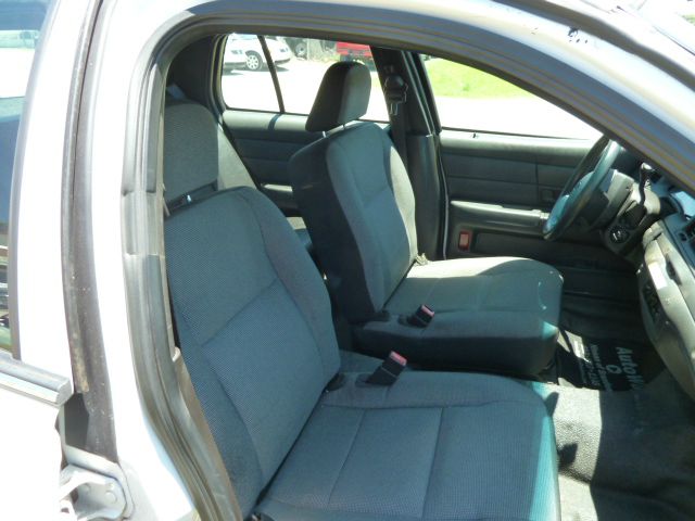 2006 Ford Crown Victoria Luxury