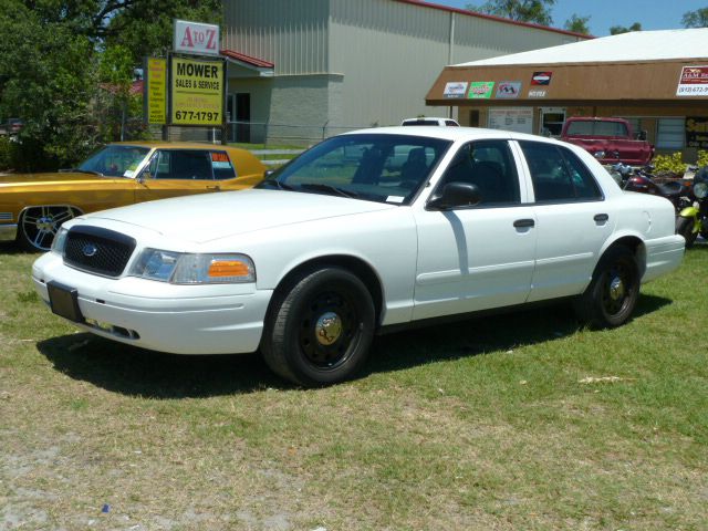 2006 Ford Crown Victoria Luxury