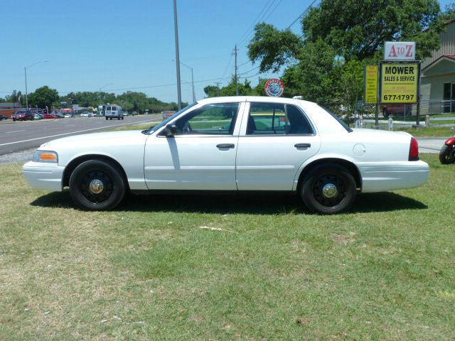 2006 Ford Crown Victoria Luxury
