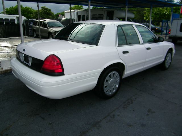 2007 Ford Crown Victoria Luxury