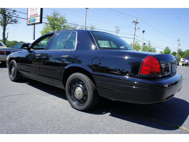 2008 Ford Crown Victoria Luxury