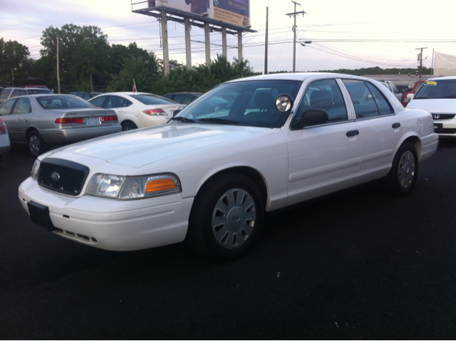2008 Ford Crown Victoria Luxury