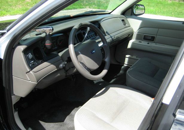 2008 Ford Crown Victoria Luxury