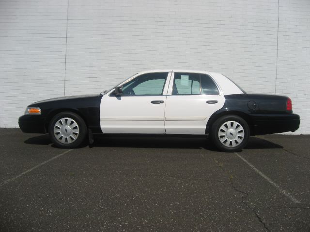 2009 Ford Crown Victoria Luxury