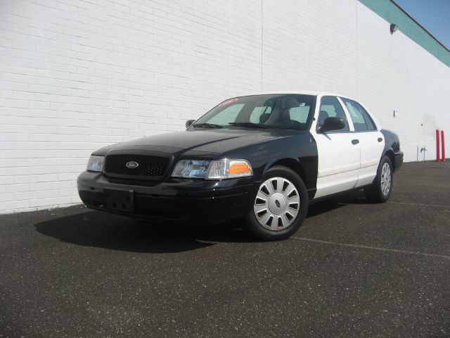 2009 Ford Crown Victoria Luxury