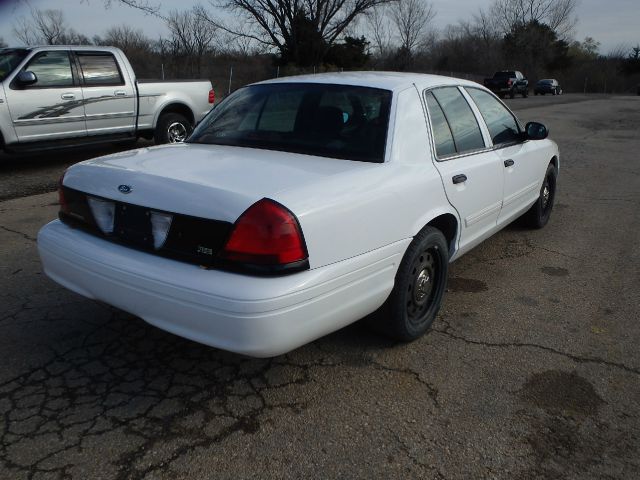 2010 Ford Crown Victoria Luxury