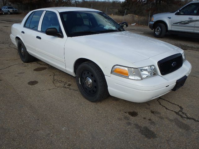 2010 Ford Crown Victoria Luxury