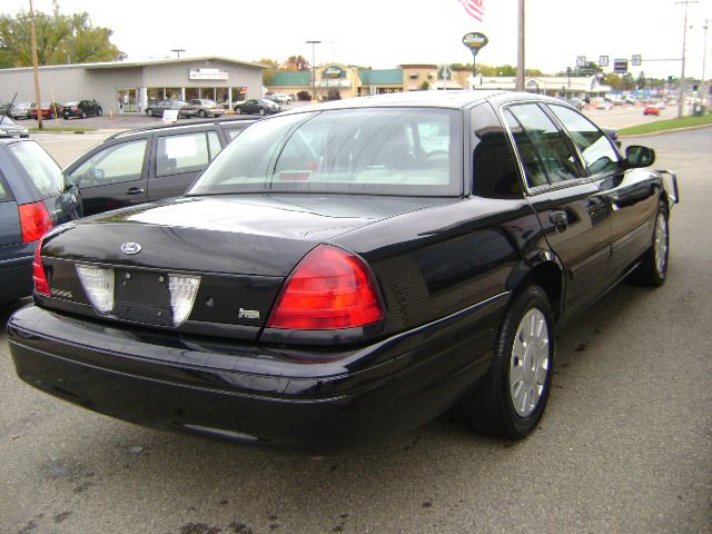 2011 Ford Crown Victoria Luxury