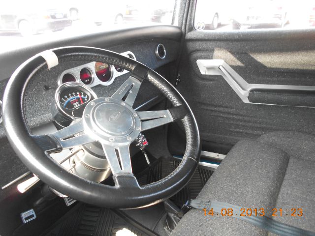 1932 Ford Custom CREW CAB DRW 4X4