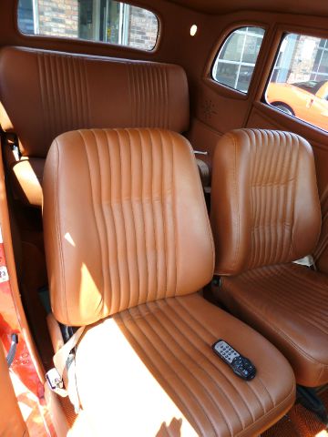 1934 Ford Custom 4WD W/sunroof