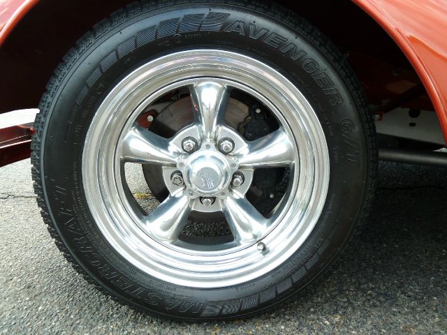 1934 Ford Custom 4WD W/sunroof
