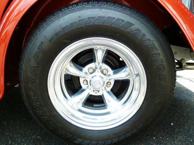 1934 Ford Custom 4WD W/sunroof