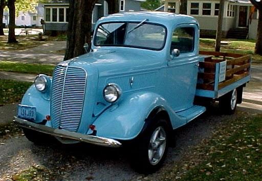 1937 Ford Custom 4dr Sdn SL Auto Sedan