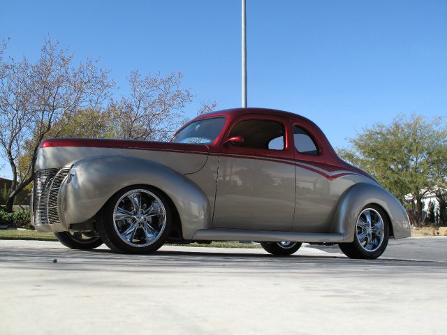 1940 Ford deluxe L Special Edition