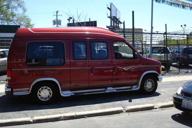 2000 Ford E-150 Unknown