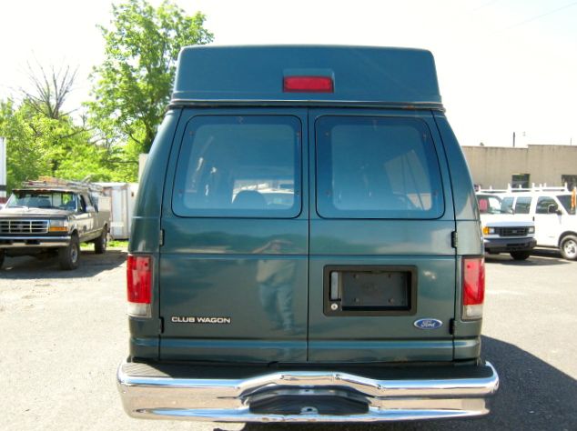 1997 Ford E-350 Unlimited 4WD