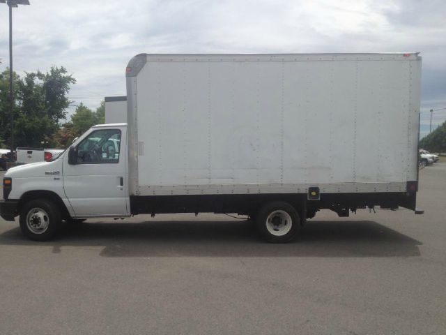 2010 Ford E-350 Deep Red Color