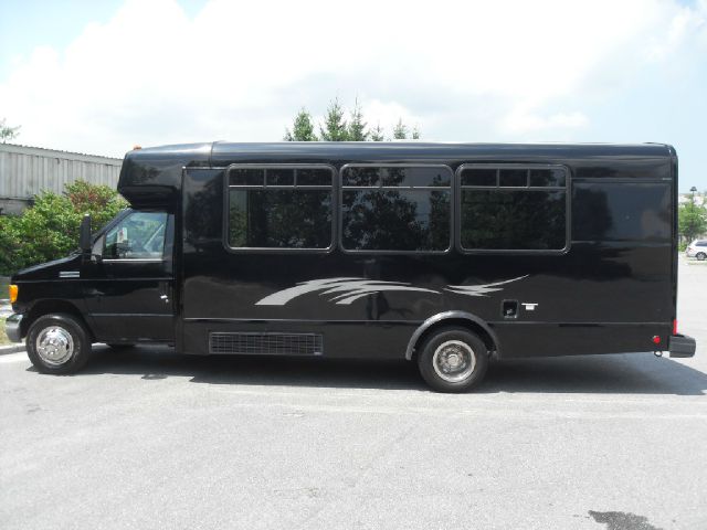 2008 Ford E-450 EXT CAB 157.5 WB LT