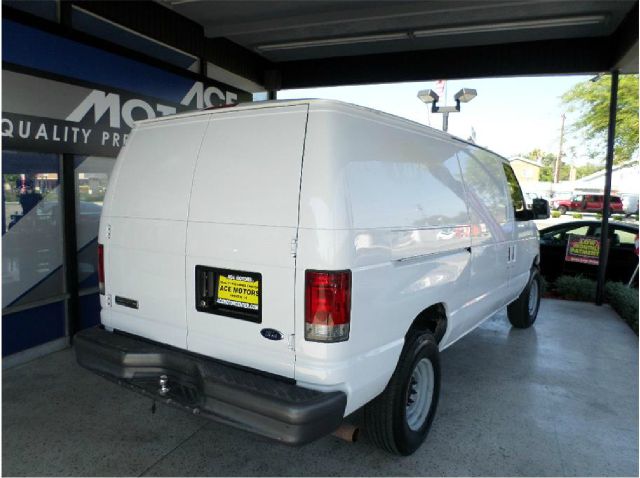 2006 Ford E-Series Cargo XLT Superduty Turbo Diesel