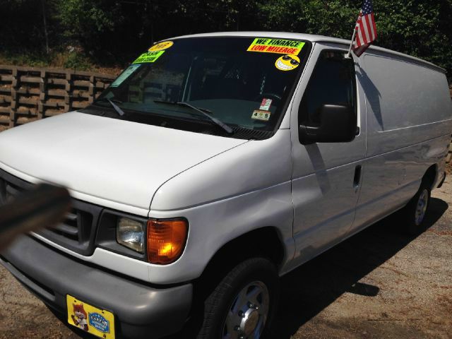 2007 Ford E-Series Cargo 4dr 2.9L Twin Turbo AWD W/3rd