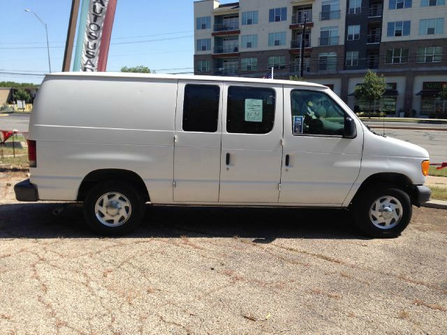 2007 Ford E-Series Cargo 4dr 2.9L Twin Turbo AWD W/3rd