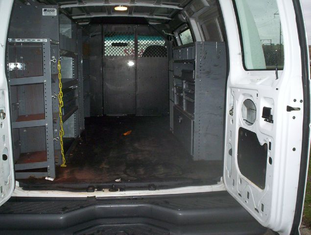 2007 Ford E-Series Cargo Awd-turbo