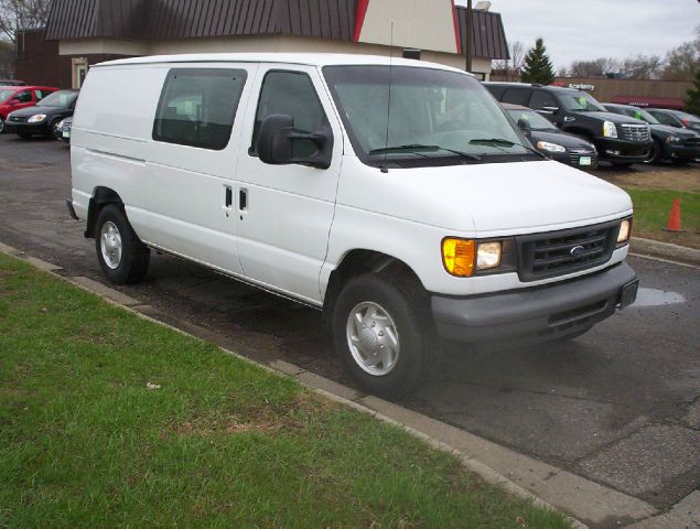 2007 Ford E-Series Cargo Awd-turbo
