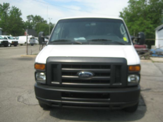 2009 Ford E-Series Cargo Crew Cab Amarillo 4X4