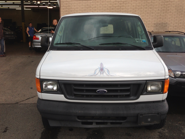 2004 Ford E-Series Van Awd-turbo