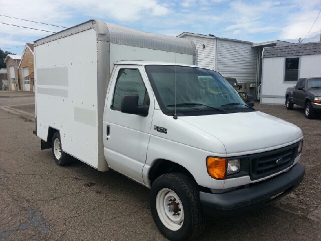 2005 Ford E-Series Van GT Deluxe Bullitt