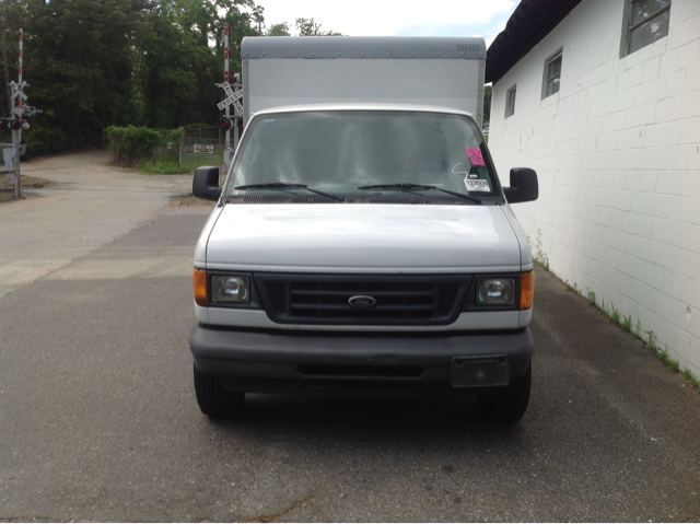 2005 Ford E-Series Van GT Deluxe Bullitt